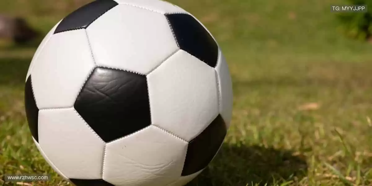 🏀 指尖轻点，高清直播让你身临其境！📱